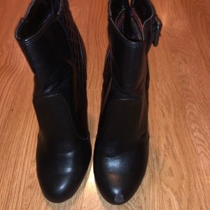 Black Madden Girl Booties